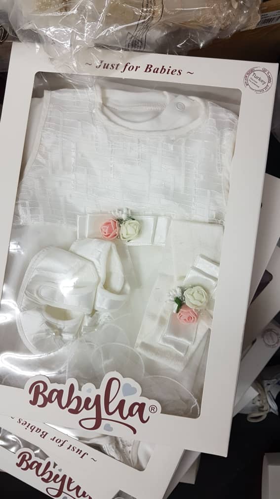 Ensemble Coffret Naissance Babylia - Robe & Accessoires